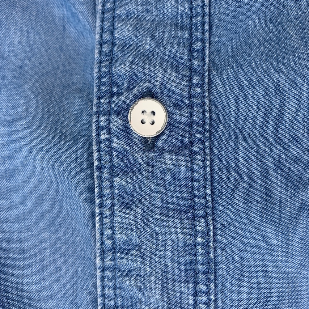 Athleta Bootjack Chambray Split Back Button-Down M - image 6